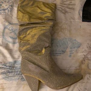 Glitter boots gold